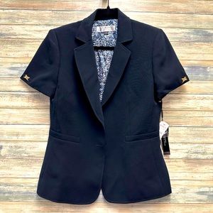 Tahari Arthur S Levine Women’s short sleeve blazer jacket - NWT (size 8)